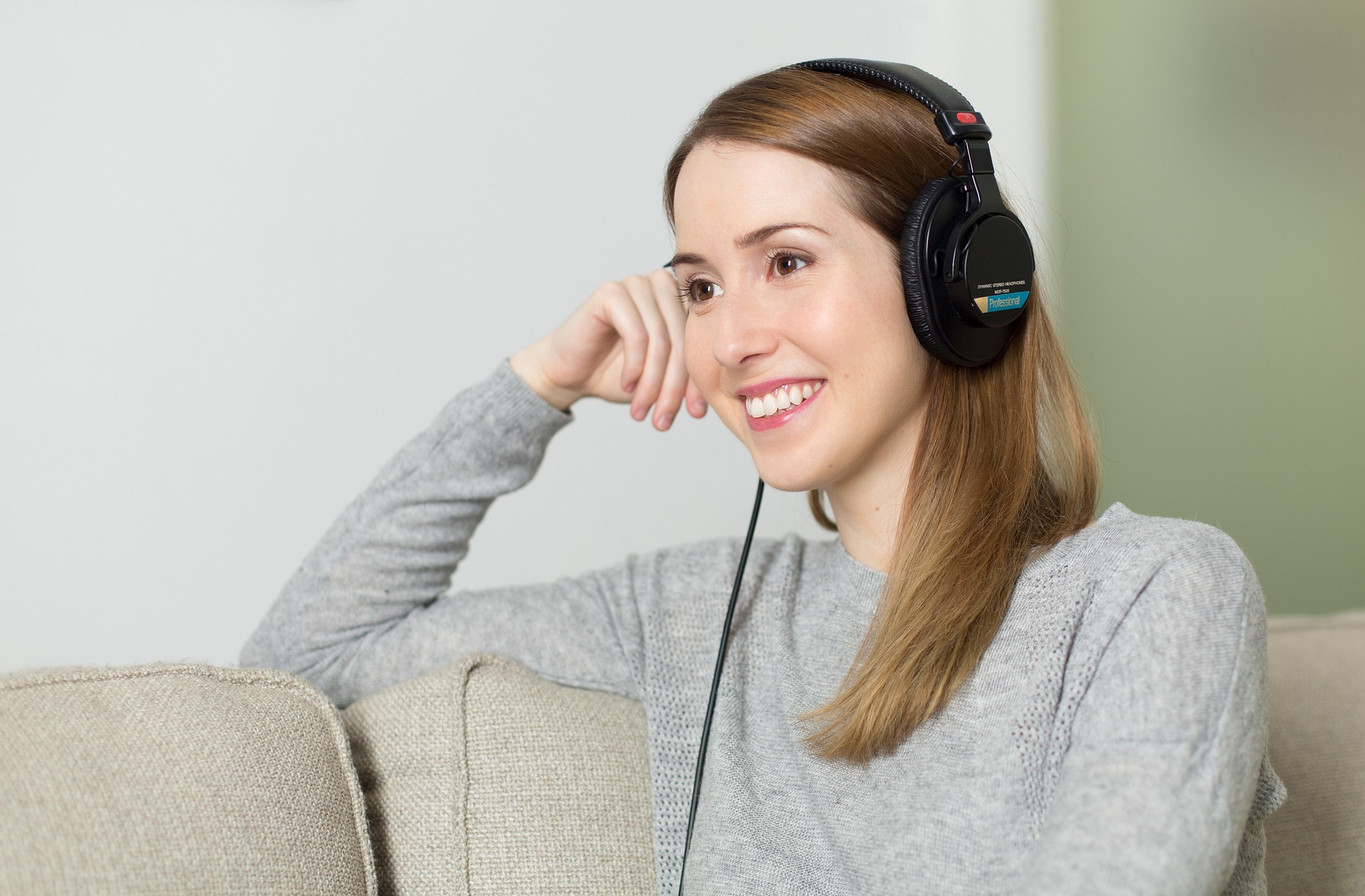 LOS 5 MEJORES AURICULARES CON CANCELACIÓN DE RUIDO EN 2024